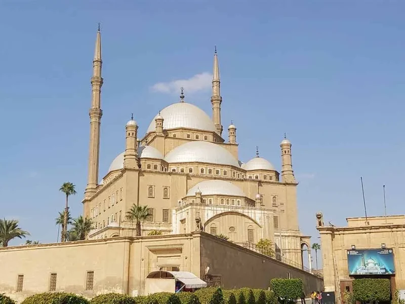 Islamic-Cairo-A-Timeless-Journey-through-Egypts-Islamic-Heritage