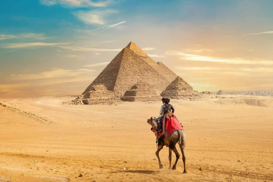 Pyramids Tour from<br> Soma Bay